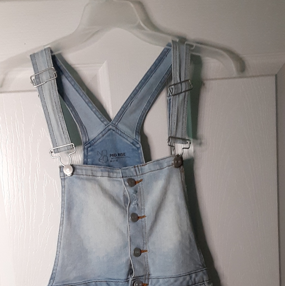 Overall shorts